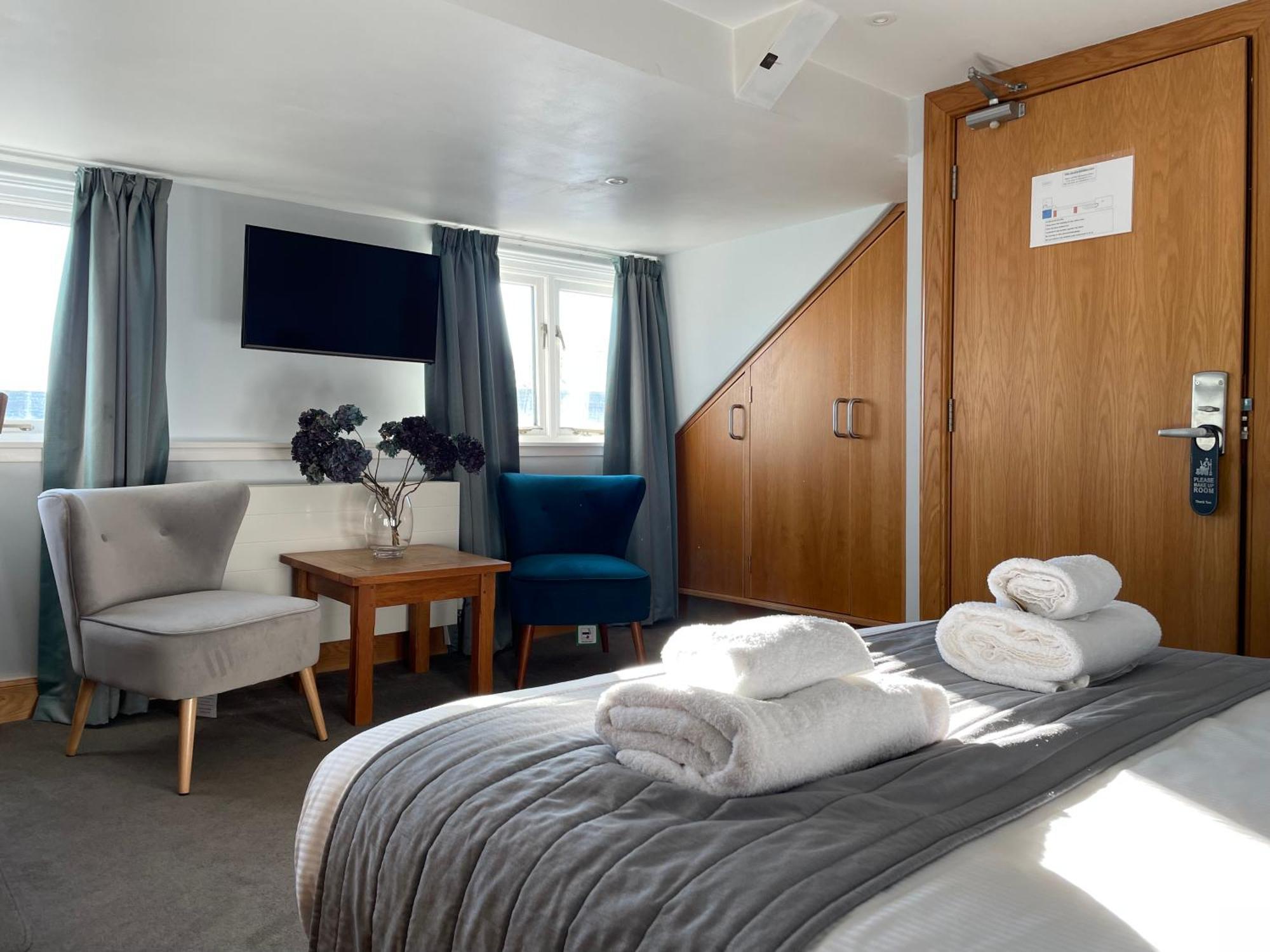 The Ship Inn - Winner Best Hotel Experience 2024 Visit Scotland Gatehouse of Fleet Exterior photo