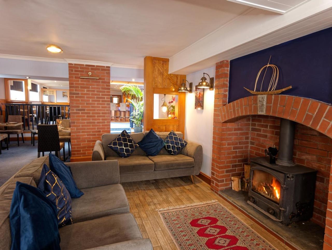 The Ship Inn - Winner Best Hotel Experience 2024 Visit Scotland Gatehouse of Fleet Exterior photo
