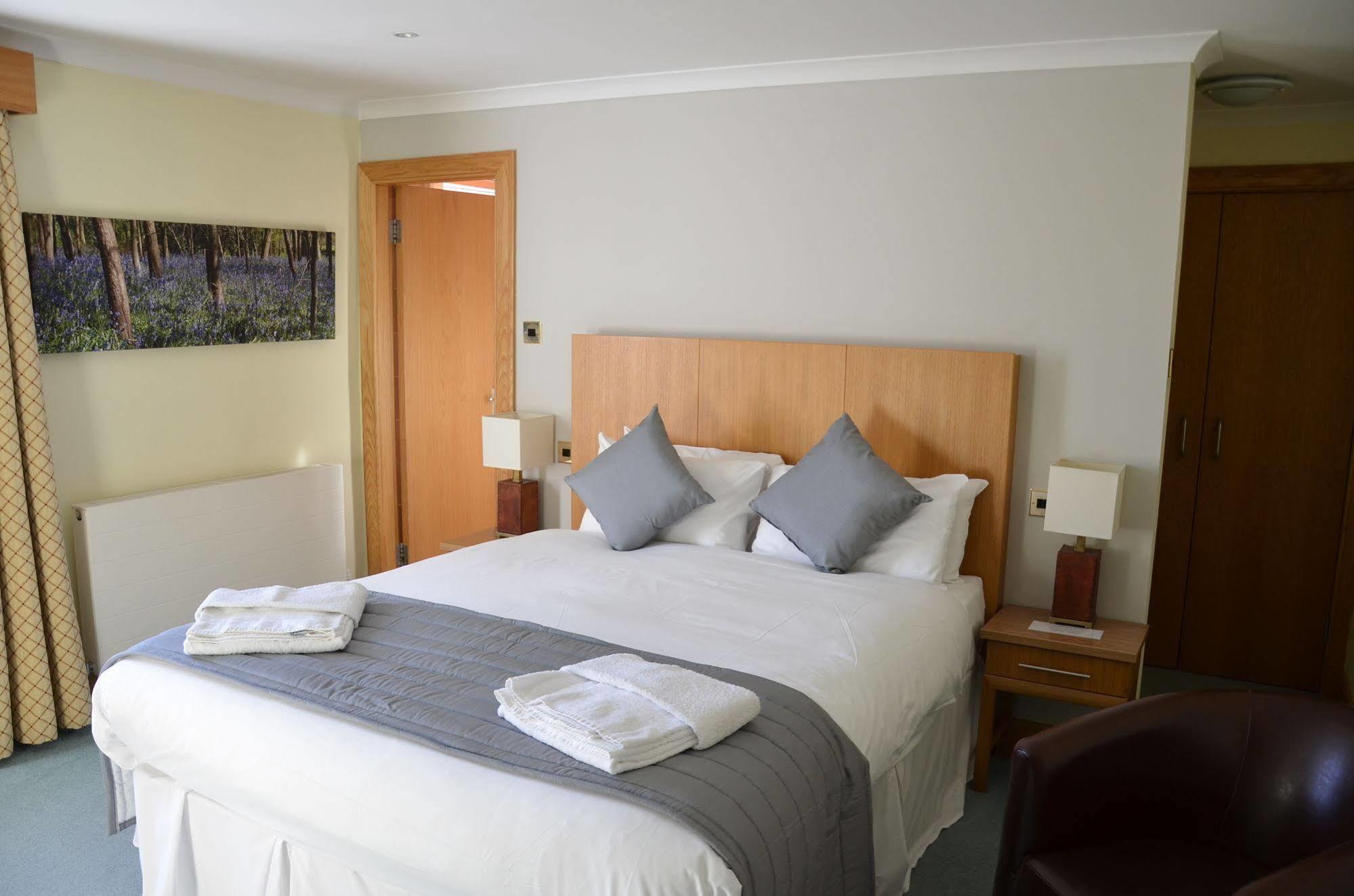 The Ship Inn - Winner Best Hotel Experience 2024 Visit Scotland Gatehouse of Fleet Exterior photo