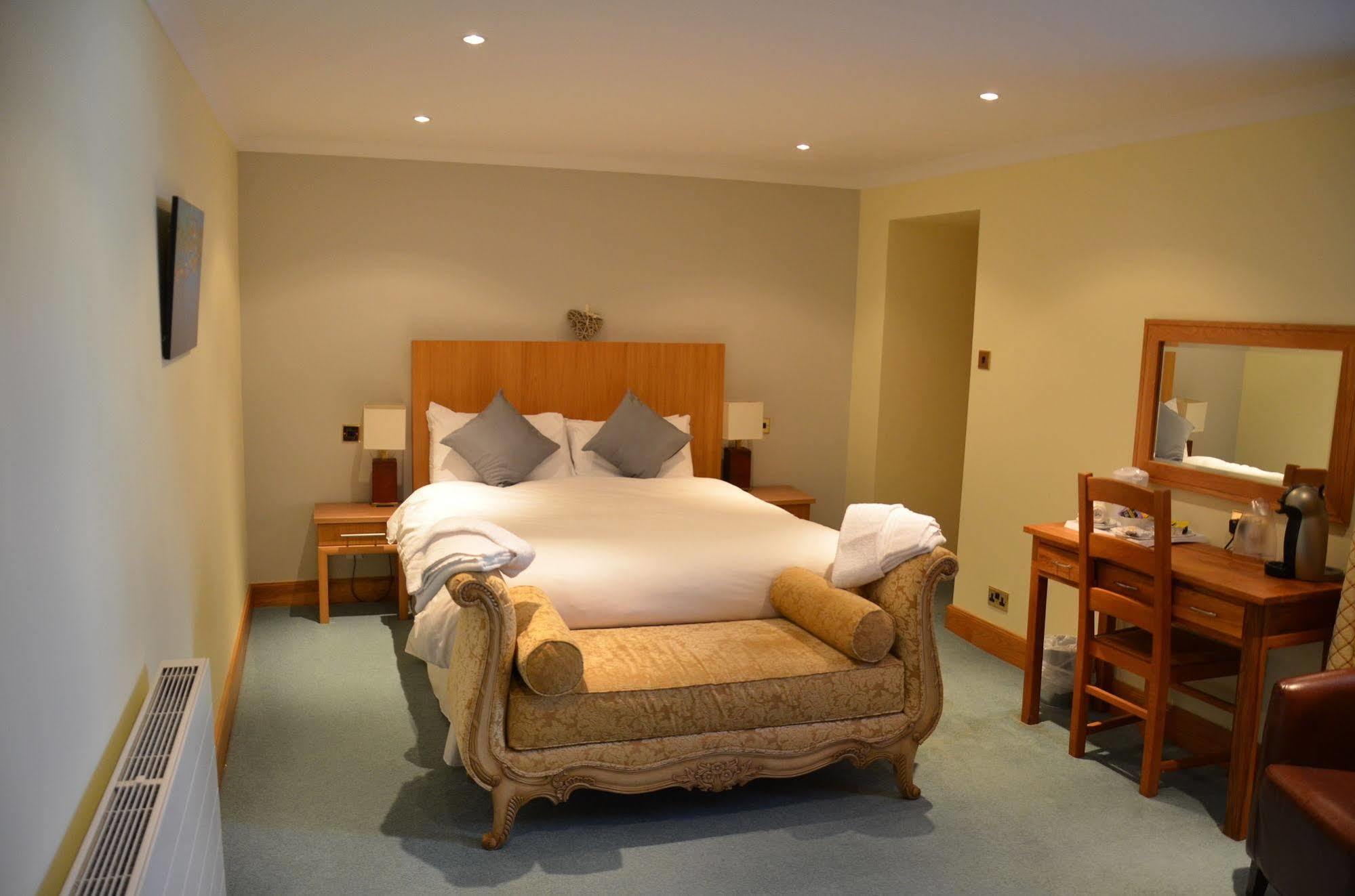 The Ship Inn - Winner Best Hotel Experience 2024 Visit Scotland Gatehouse of Fleet Exterior photo